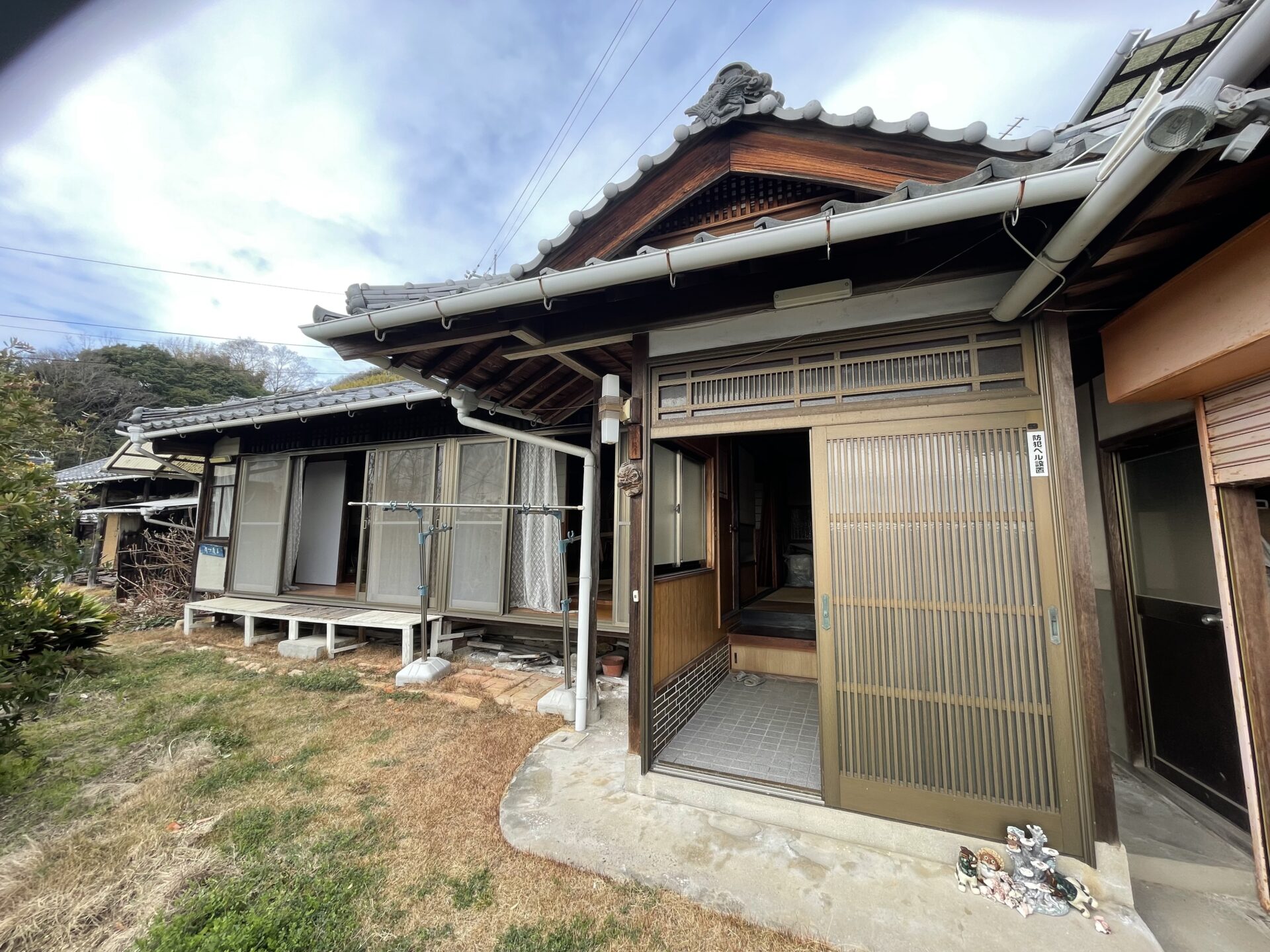 House in Edashima, Hiroshima: Exterior