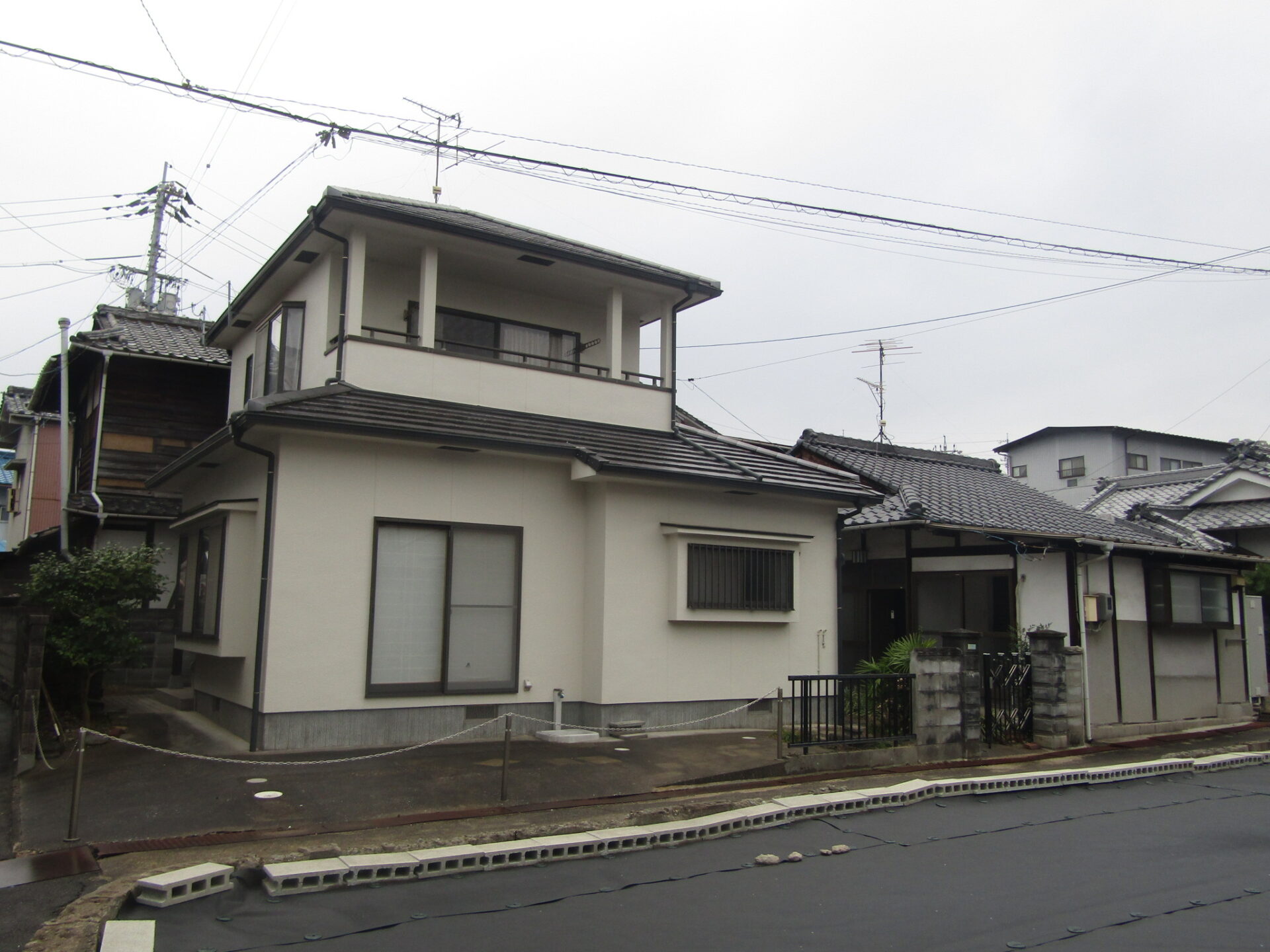 House in Edashima, Hiroshima: Exterior