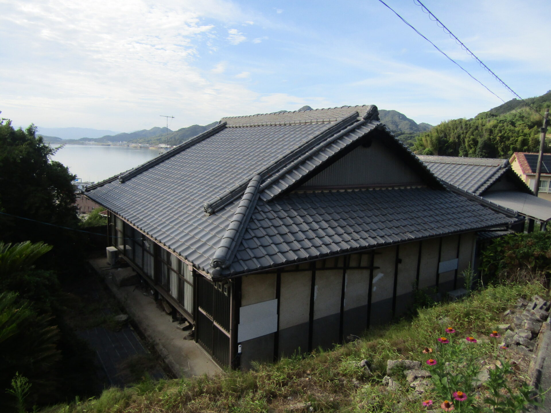 House in Edashima, Hiroshima: Exterior
