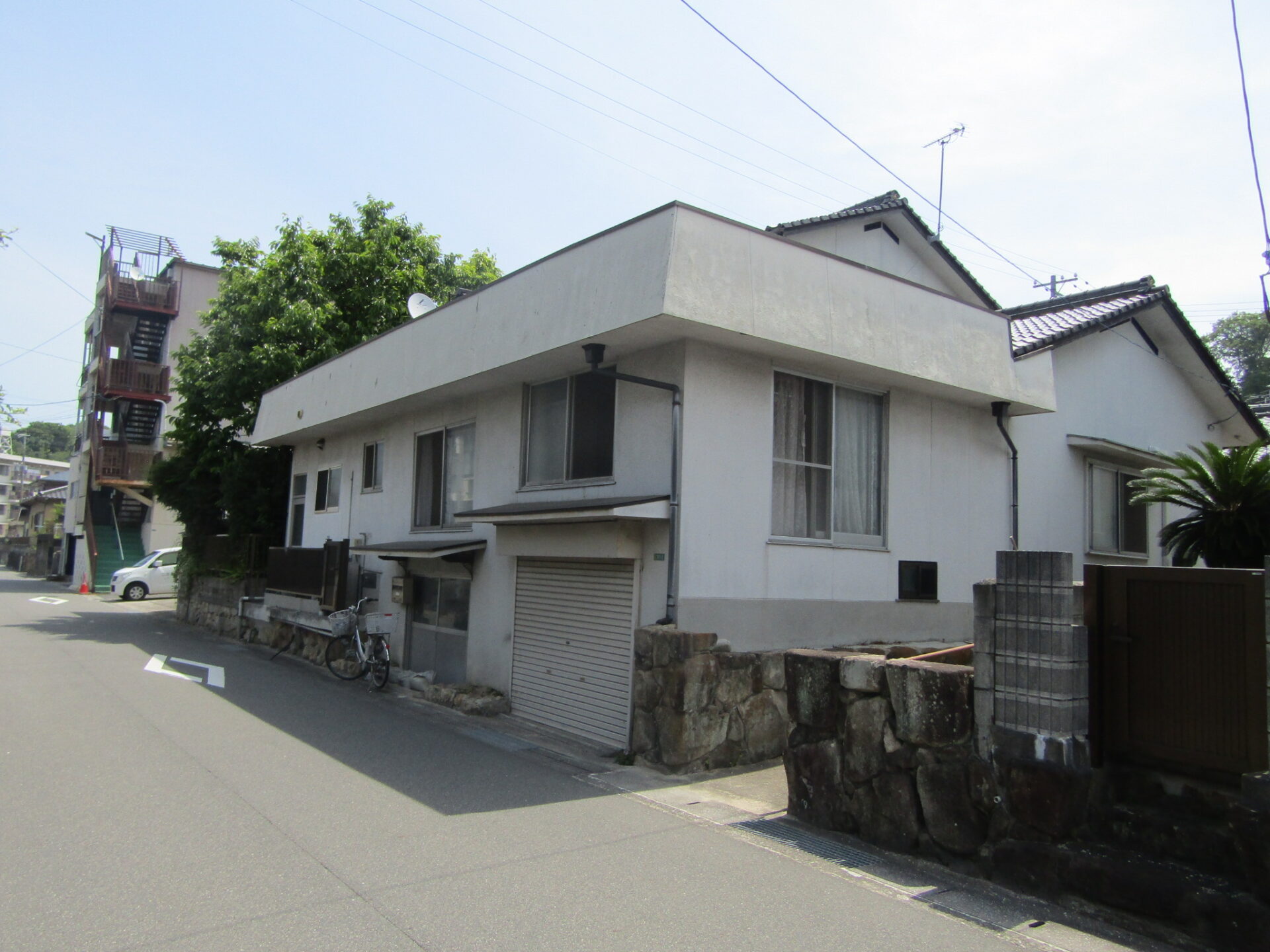 House in Edashima, Hiroshima: Exterior