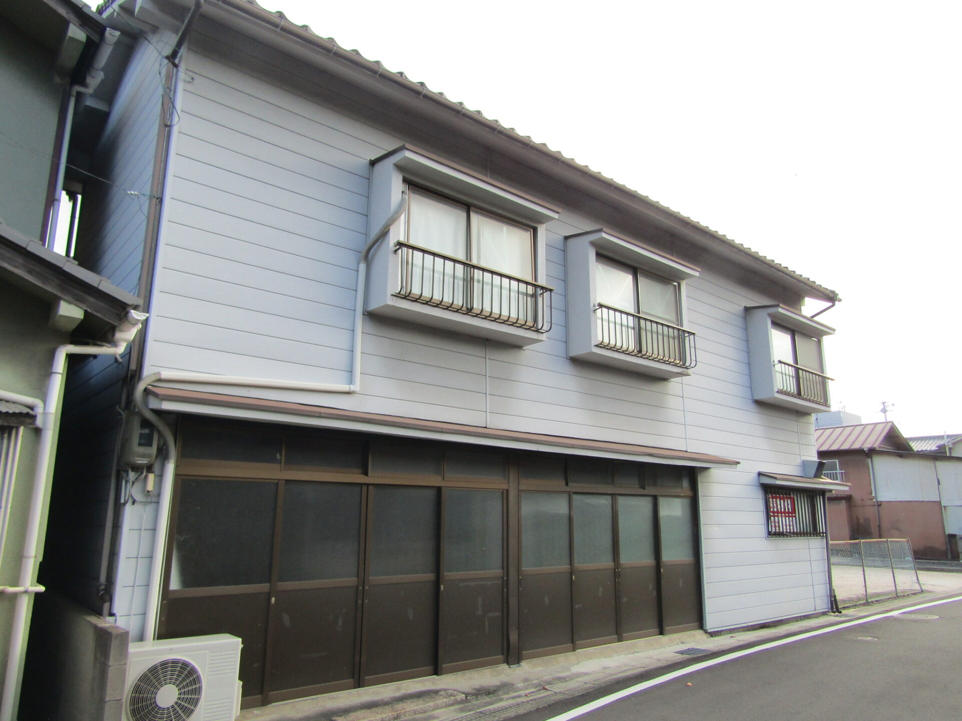 House in Edashima, Hiroshima: Exterior