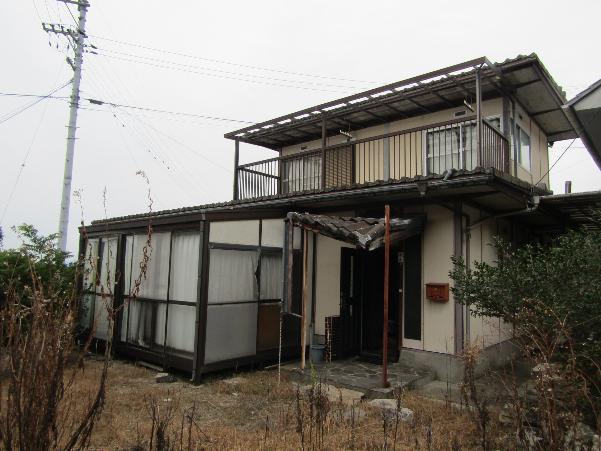House in Edashima, Hiroshima: Exterior