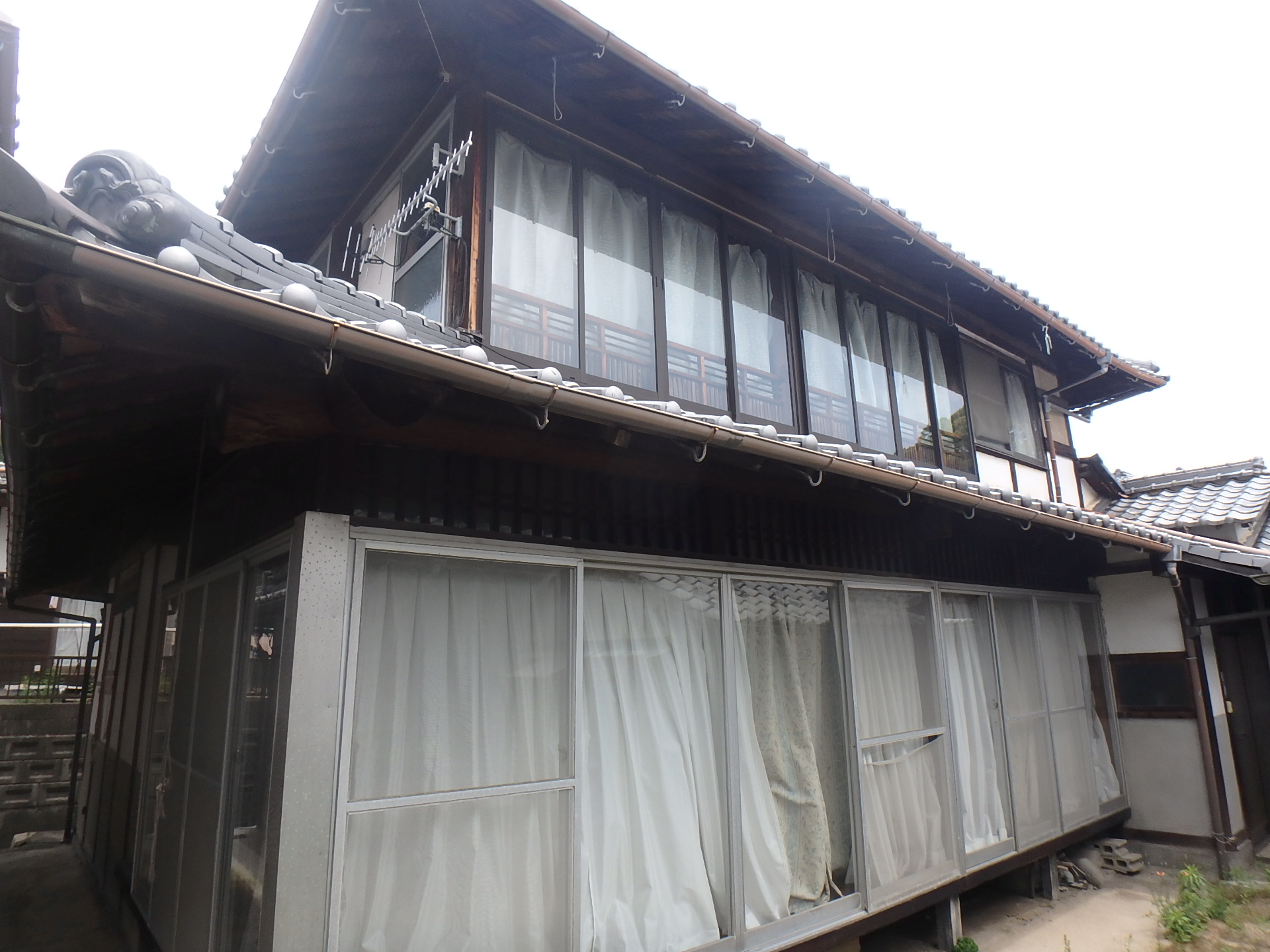 House in Edashima, Hiroshima: Exterior