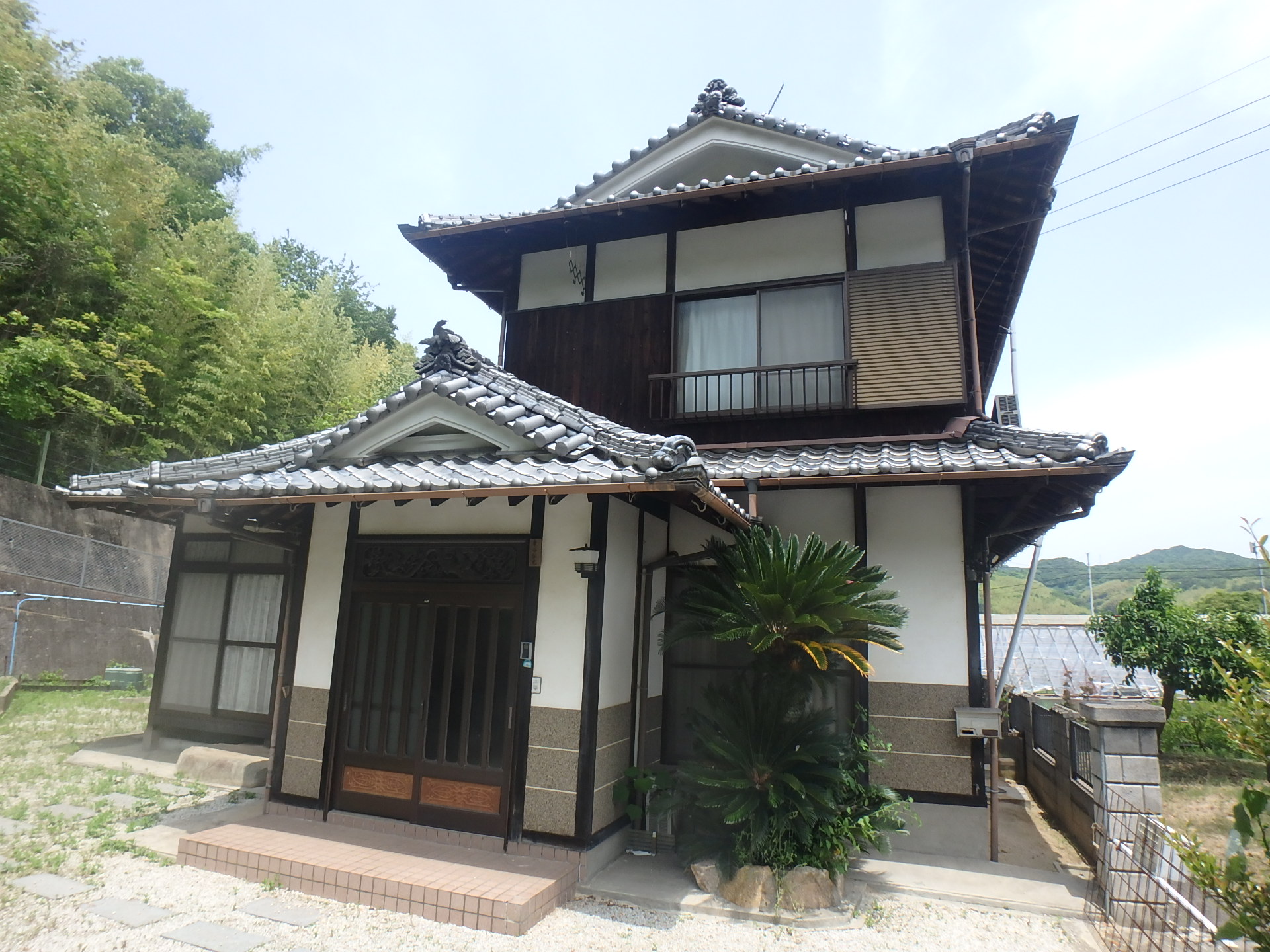 House in Edashima, Hiroshima: Exterior
