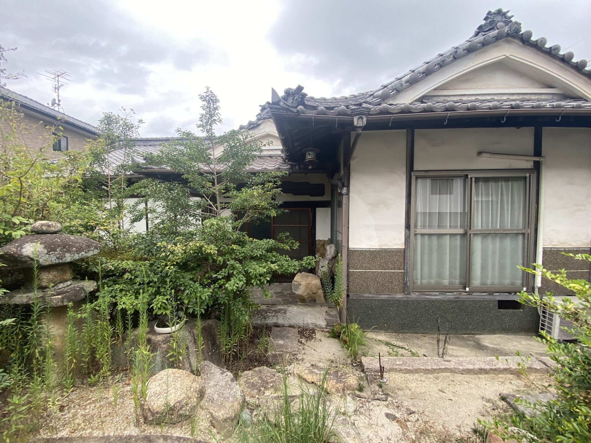 House in Edashima, Hiroshima: Exterior